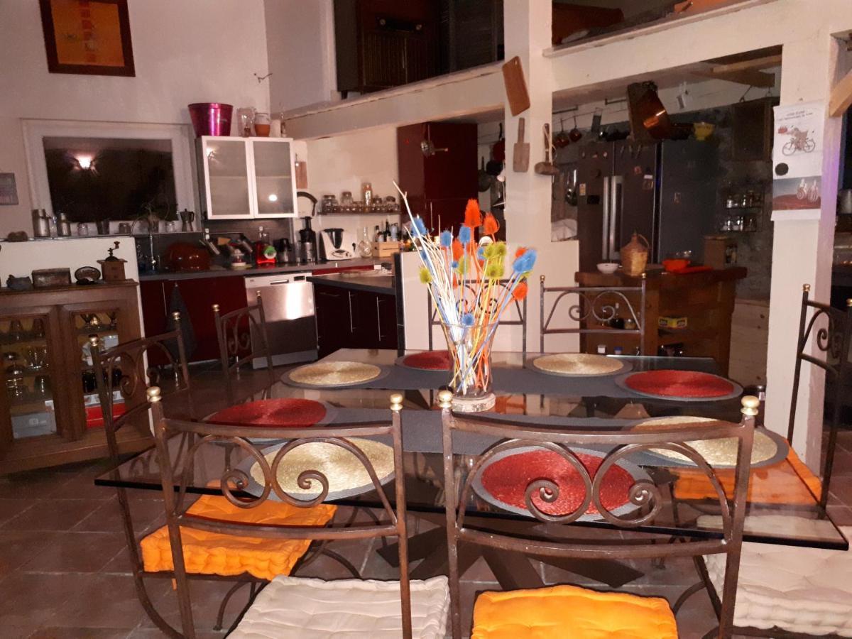 Chez Patricia & Denis Flassans-sur-Issole Exterior foto