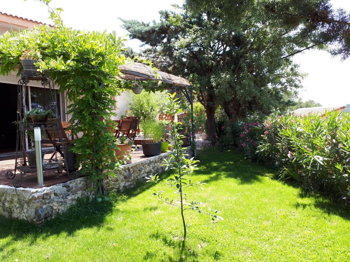 Chez Patricia & Denis Flassans-sur-Issole Exterior foto